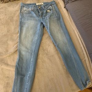 AMO jeans